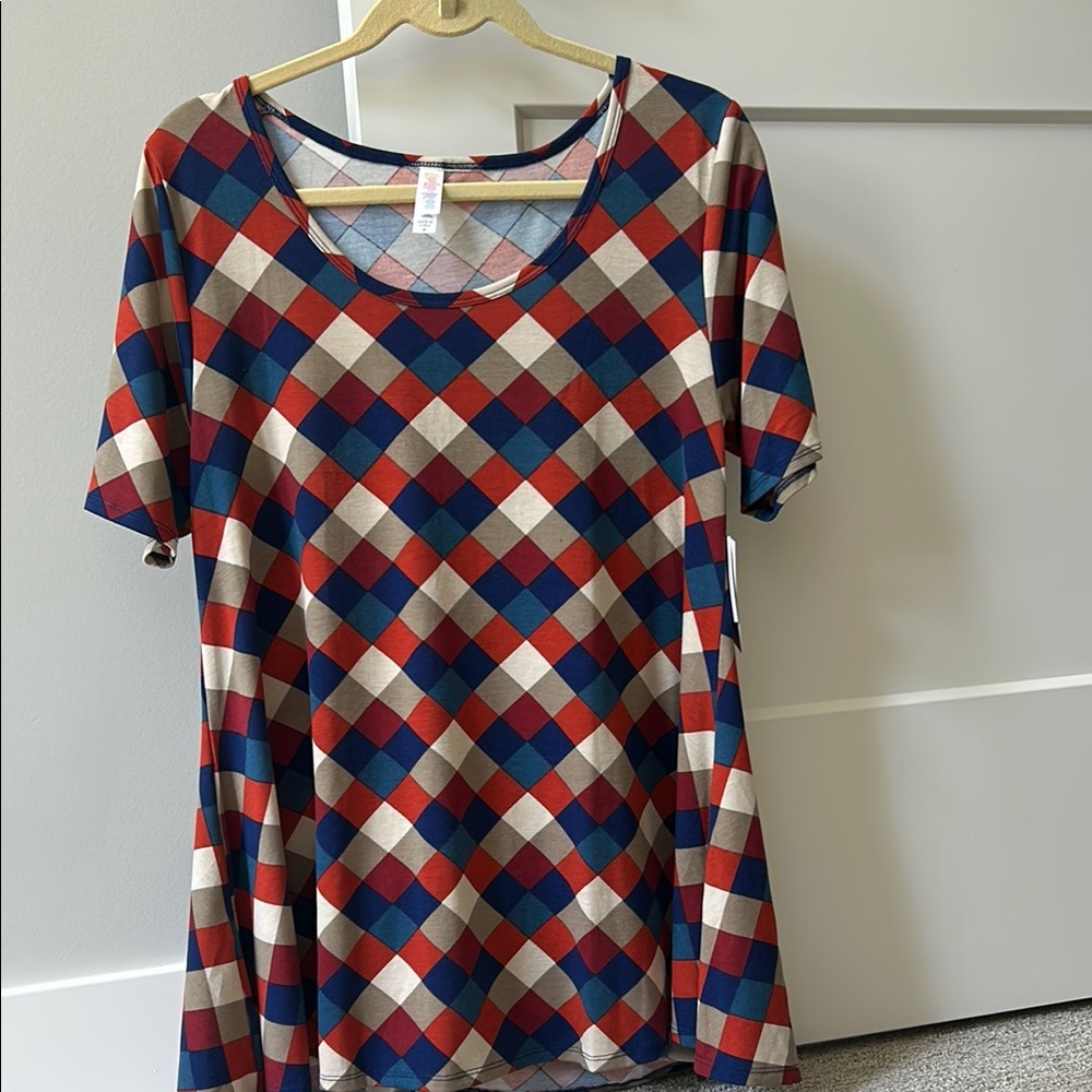 LuLaRoe Red and White Relaxed Short Sleeve Tee